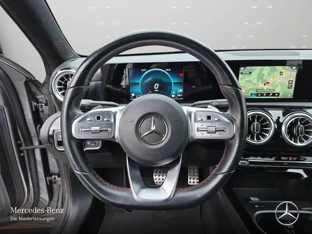 Mercedes-Benz A 250 - Thumbnail 13