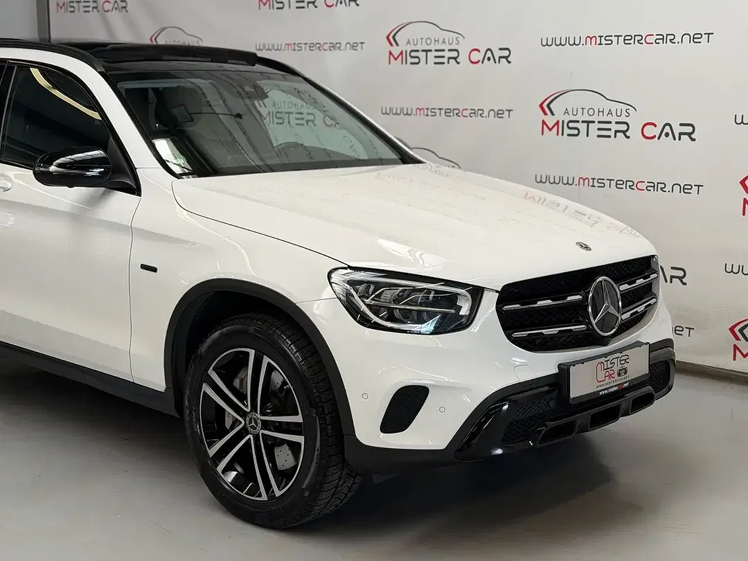 Mercedes-Benz GLC 300 - Thumbnail 7