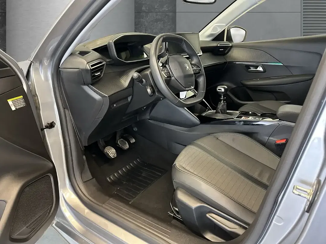 Peugeot 208 - Thumbnail 7