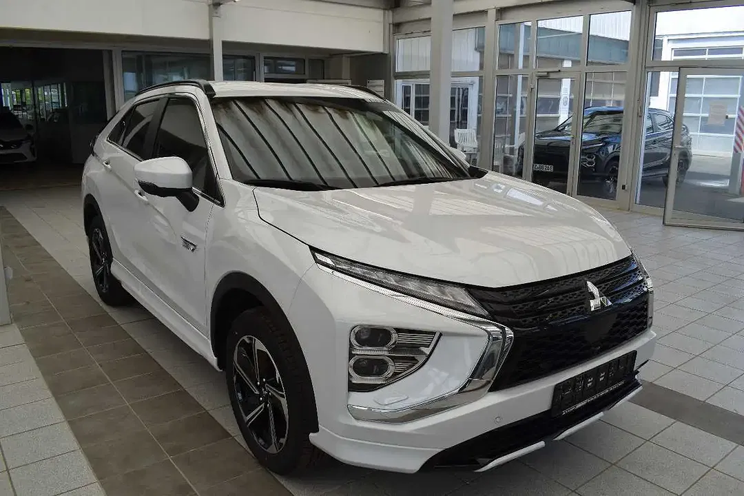 Mitsubishi Eclipse Cross - Thumbnail 3