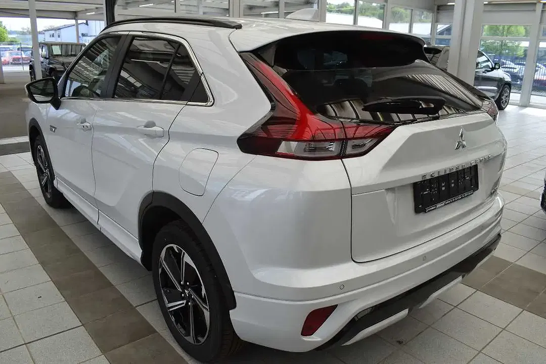 Mitsubishi Eclipse Cross - Thumbnail 4