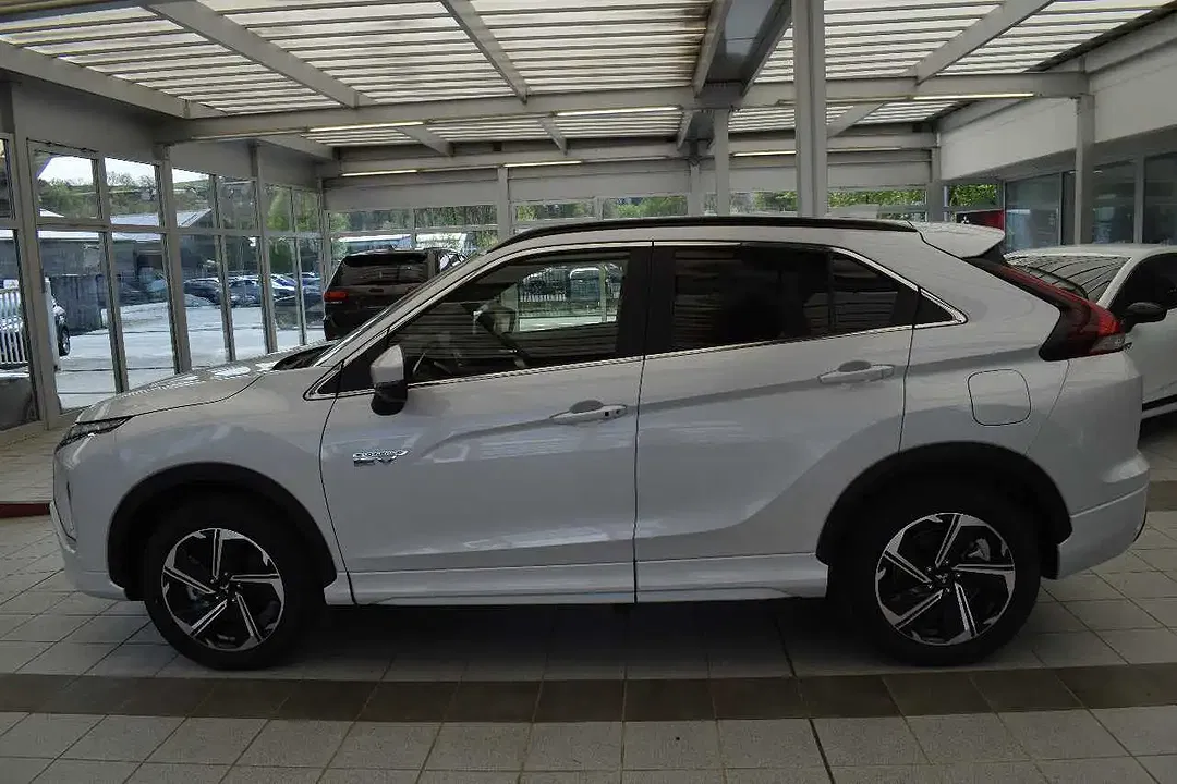 Mitsubishi Eclipse Cross - Thumbnail 5