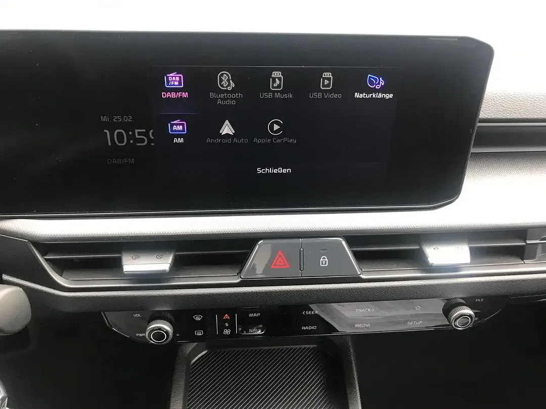 Kia Stonic - Thumbnail 11