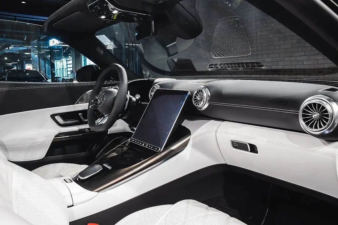 Mercedes-Benz SL 63 AMG - Thumbnail 16