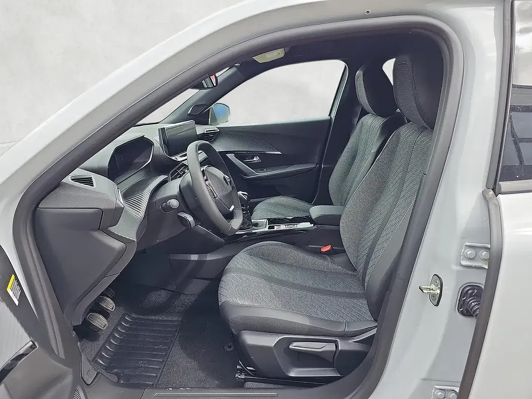 Peugeot 2008 - Thumbnail 10