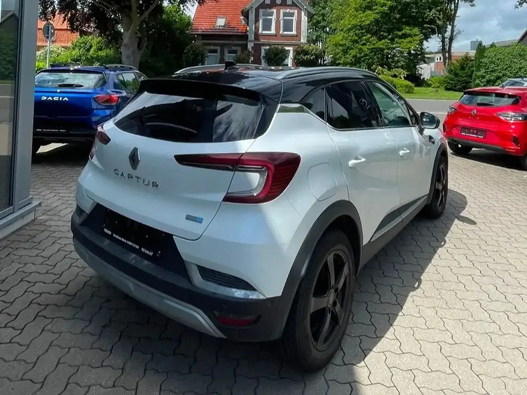 Renault Captur - Thumbnail 4