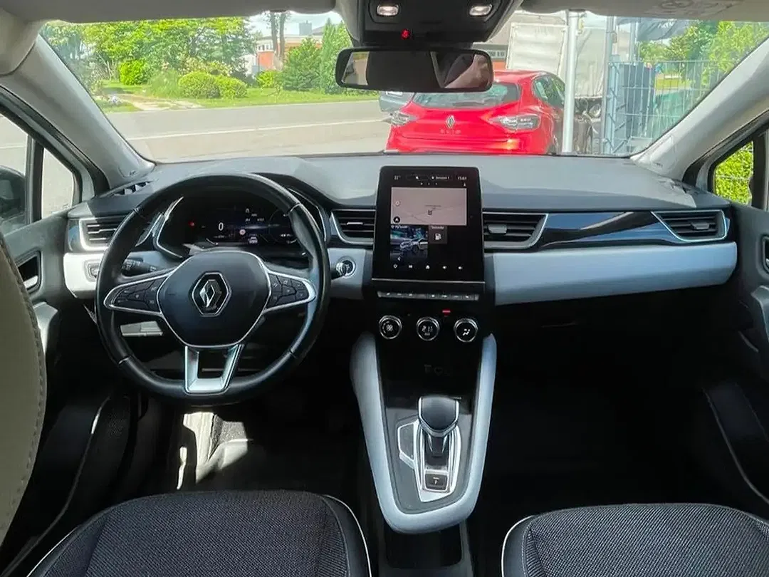Renault Captur - Thumbnail 6