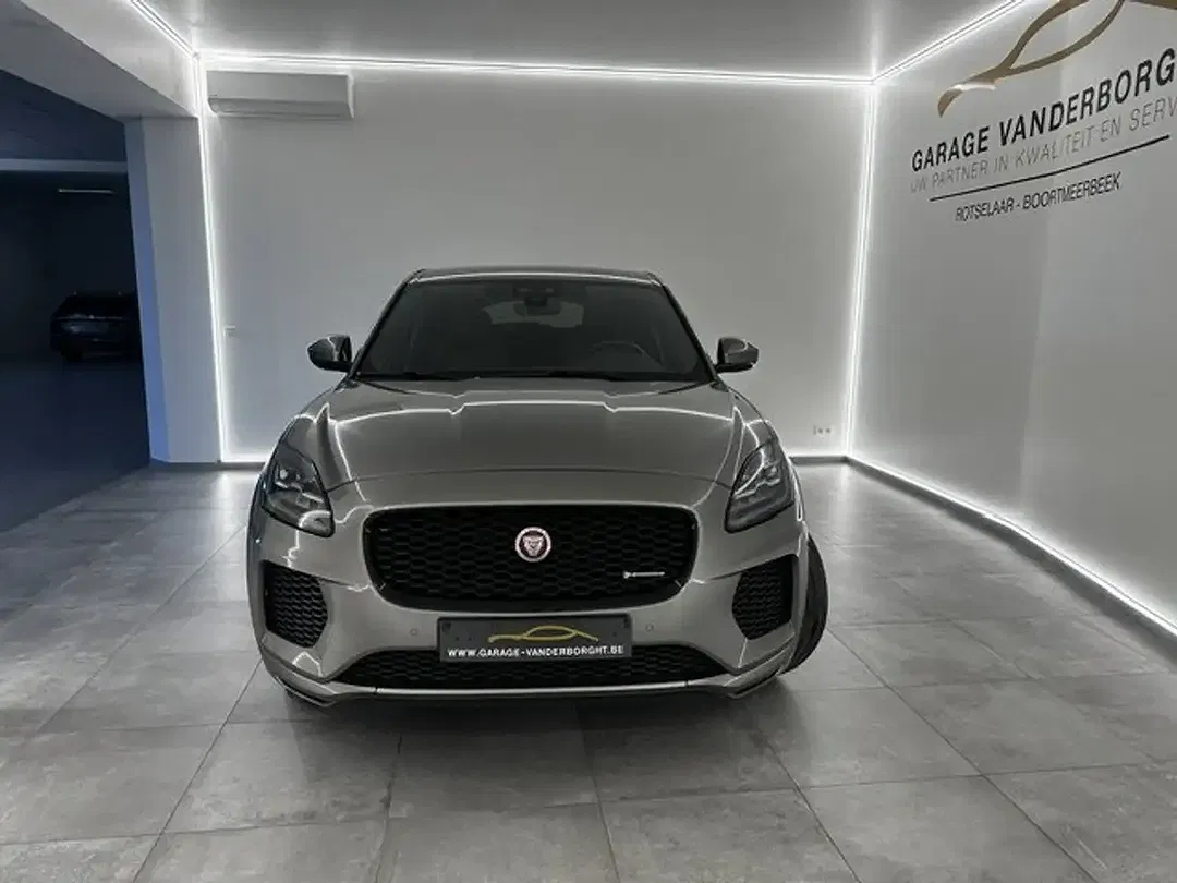 Jaguar E-Pace - Thumbnail 3