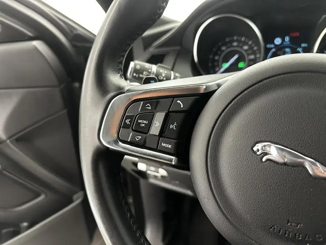 Jaguar E-Pace - Thumbnail 9