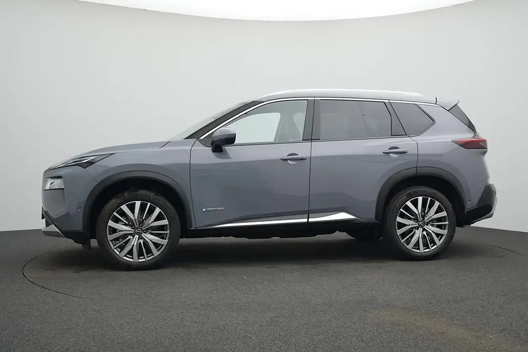 Nissan X-Trail - Thumbnail 1