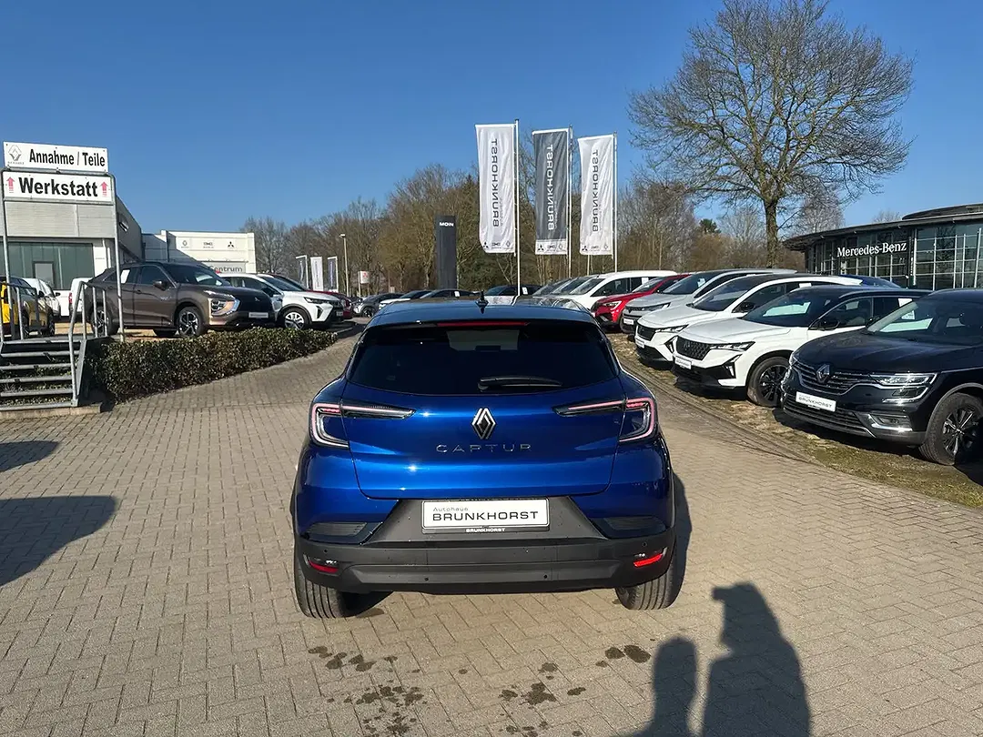 Renault Captur - Thumbnail 2