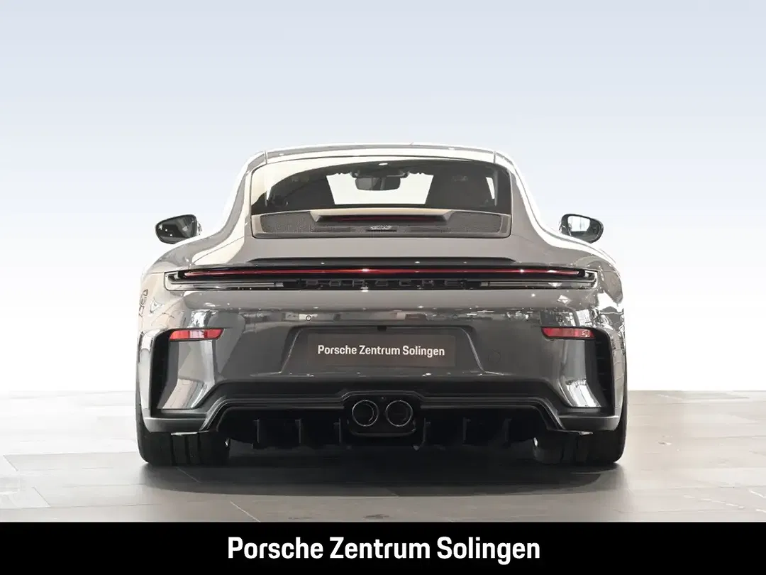 Porsche 992 - Thumbnail 5