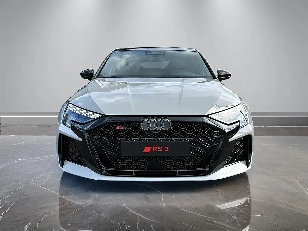 Audi RS3 - Thumbnail 3