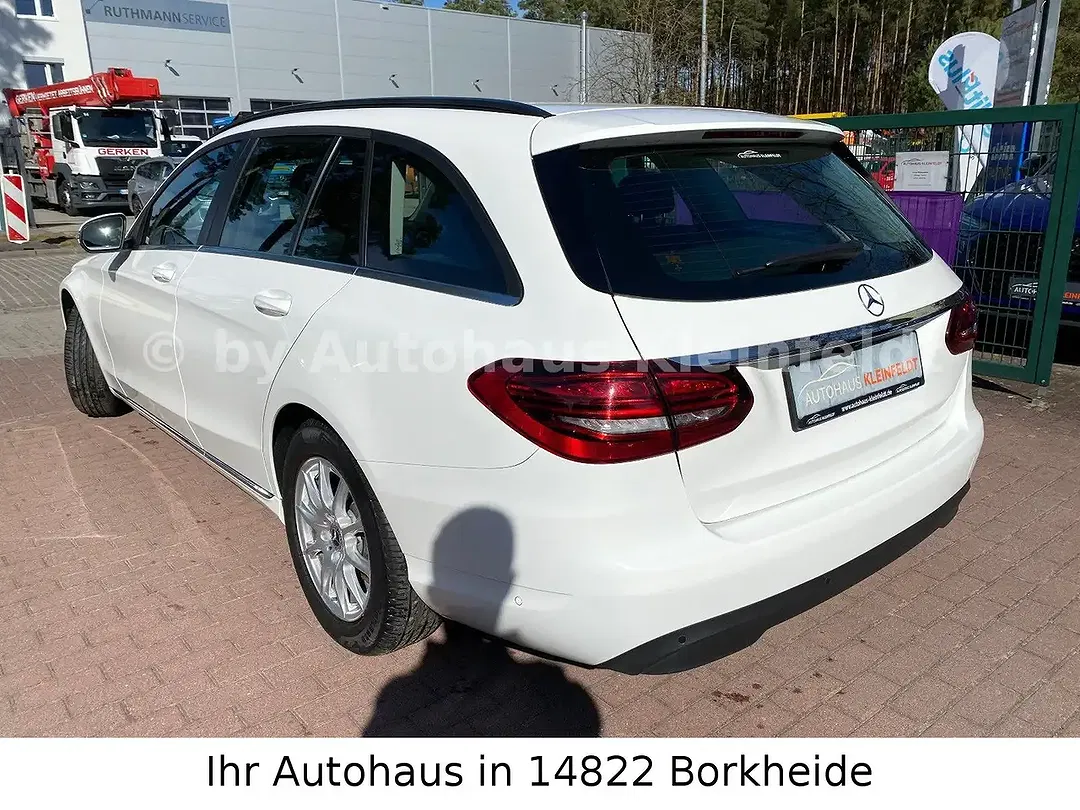 Mercedes-Benz C 180 - Thumbnail 3
