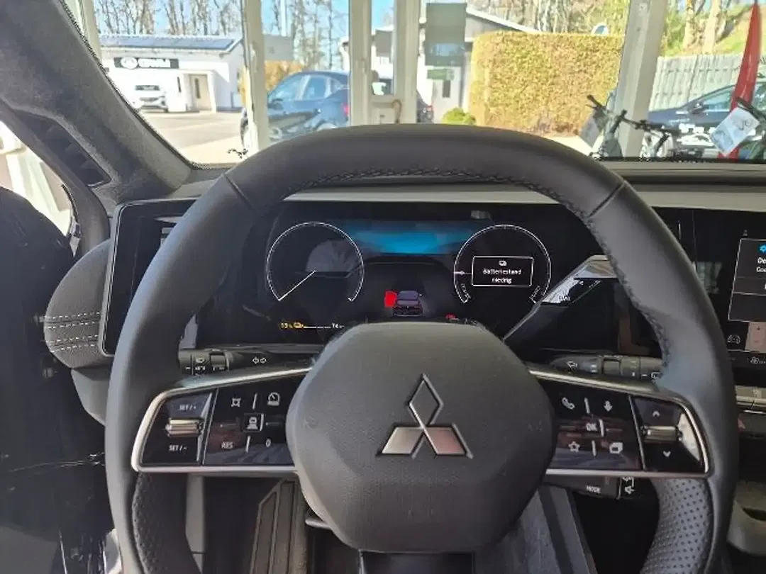 Mitsubishi Eclipse Cross - Thumbnail 14