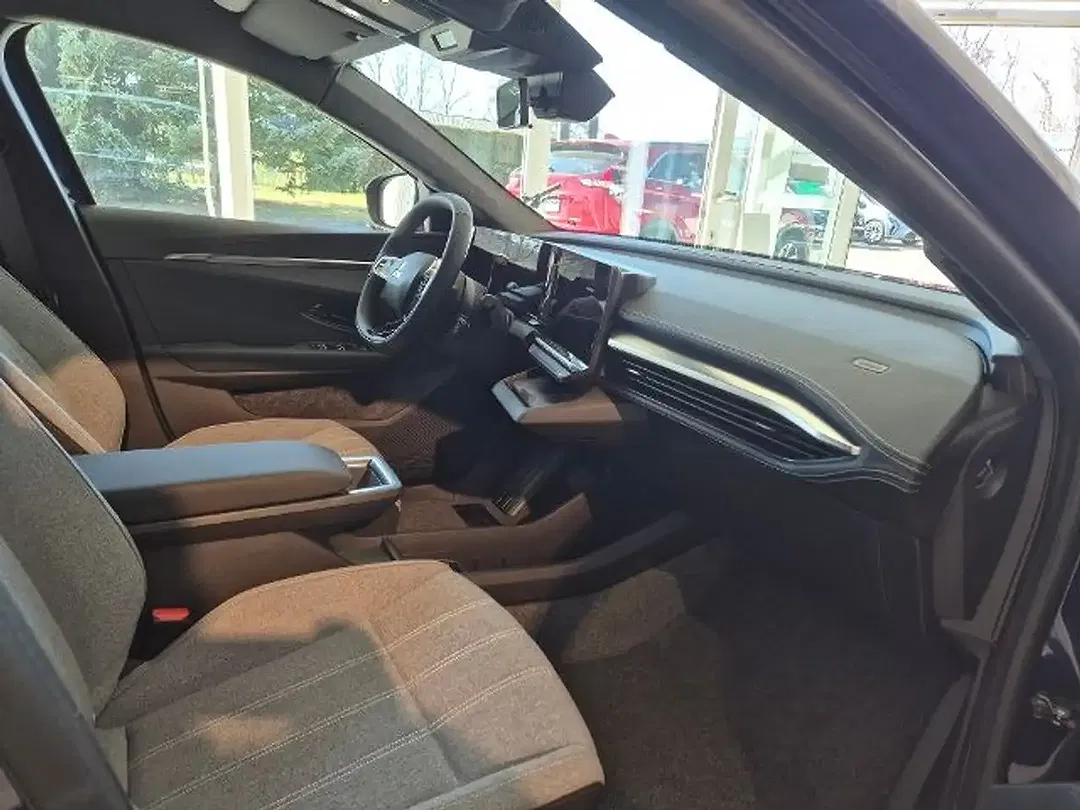Mitsubishi Eclipse Cross - Thumbnail 9