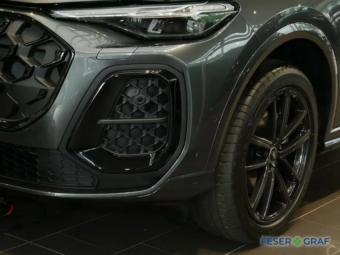Audi Q5 - Thumbnail 2