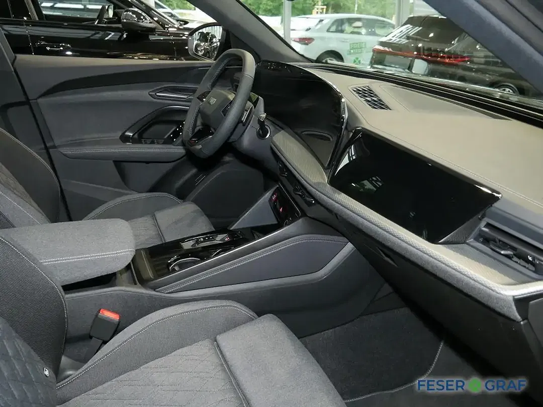 Audi Q5 - Thumbnail 1