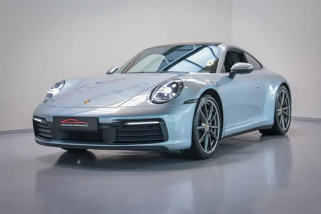 Porsche 992 - Thumbnail 2