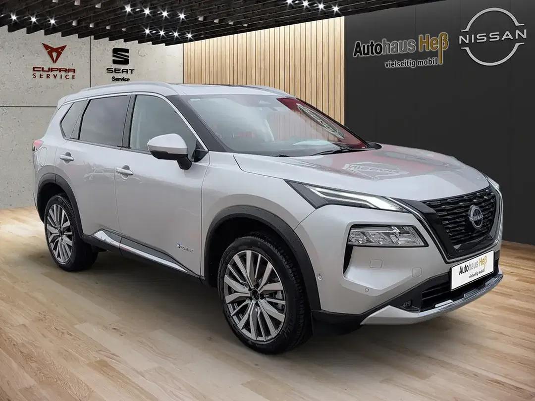Nissan X-Trail - Thumbnail 3