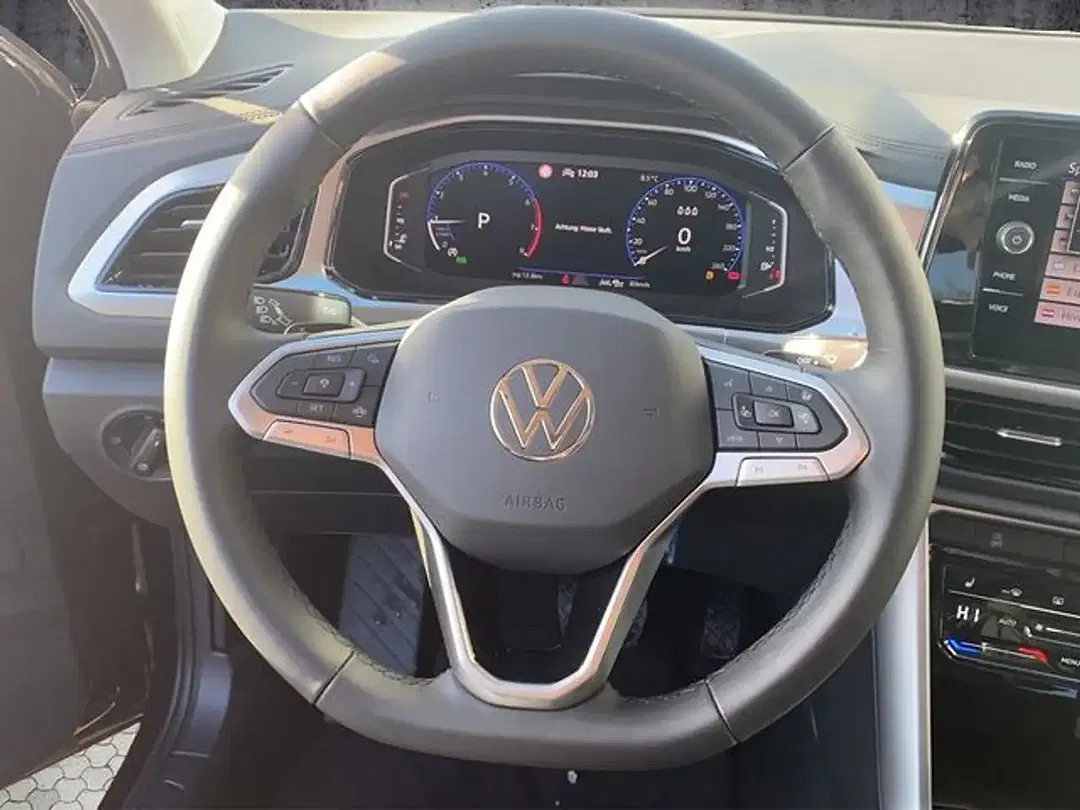 Volkswagen T-Roc - Thumbnail 17