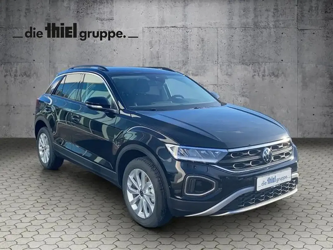 Volkswagen T-Roc - Thumbnail 2