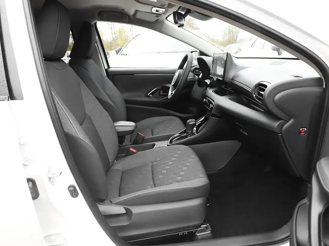 Toyota Yaris - Thumbnail 5