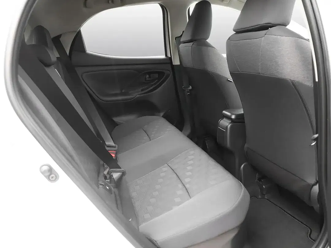 Toyota Yaris - Thumbnail 6
