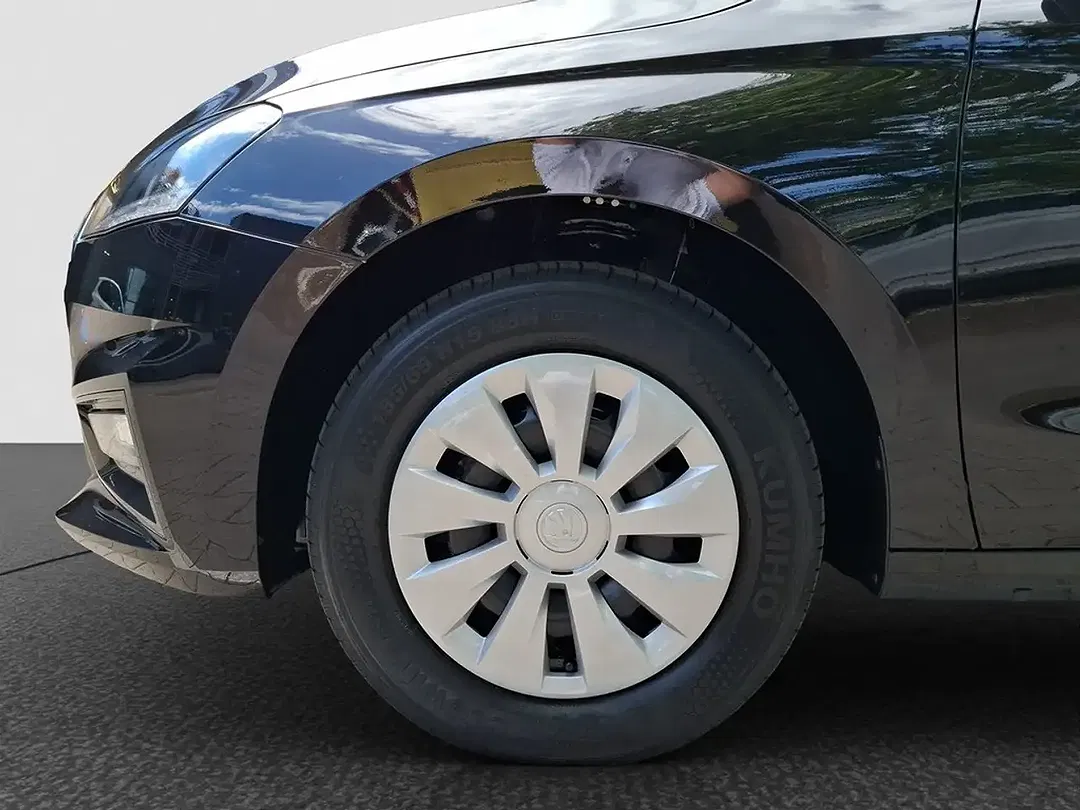 Skoda Fabia - Thumbnail 3