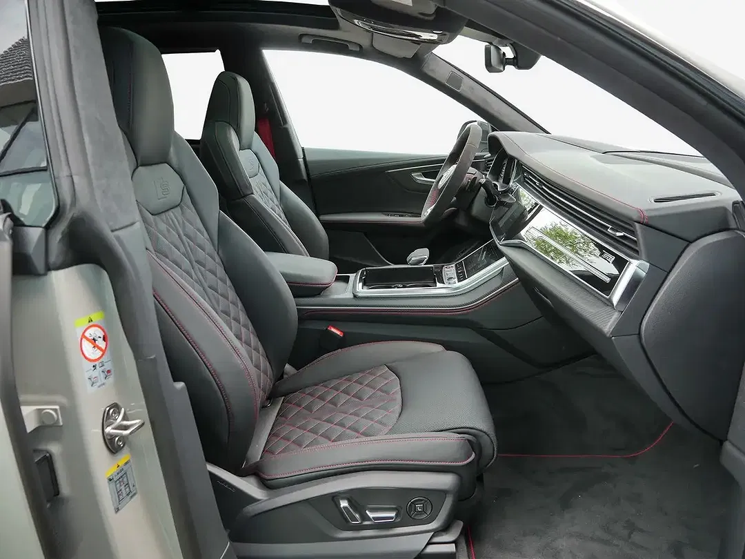 Audi SQ8 - Thumbnail 3