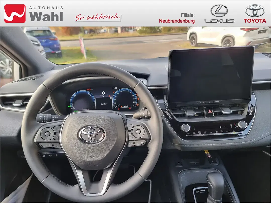 Toyota Corolla - Thumbnail 12