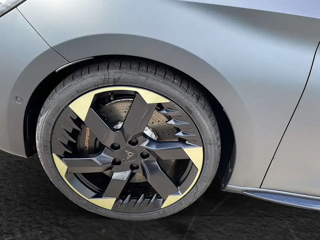 CUPRA Leon - Thumbnail 5