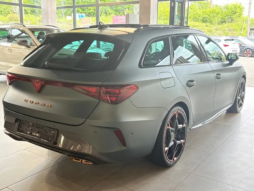 CUPRA Leon - Thumbnail 3