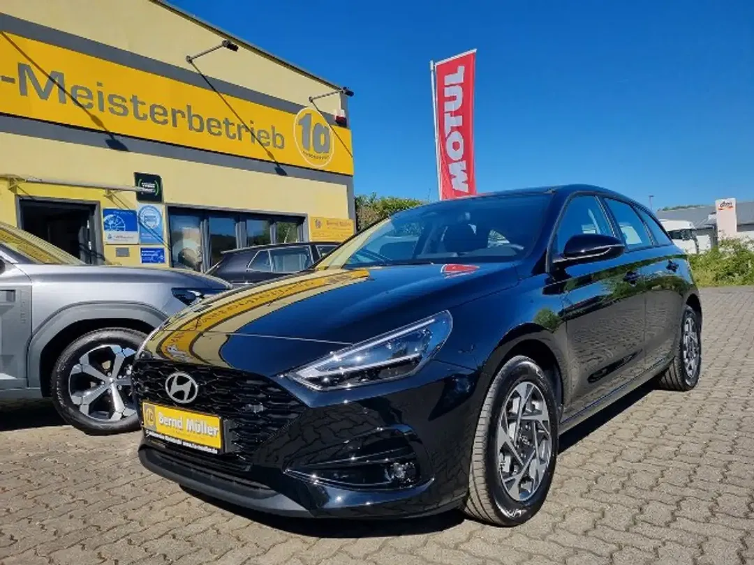 Hyundai i30 - Thumbnail 2