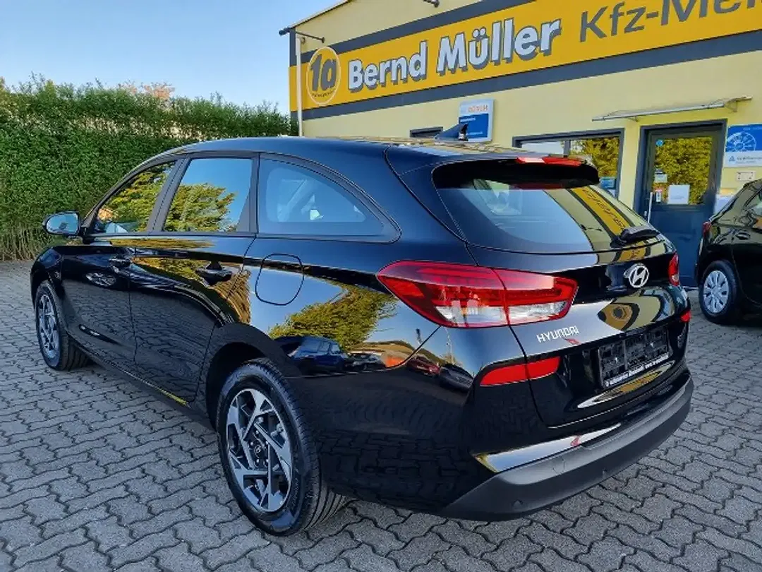 Hyundai i30 - Thumbnail 5