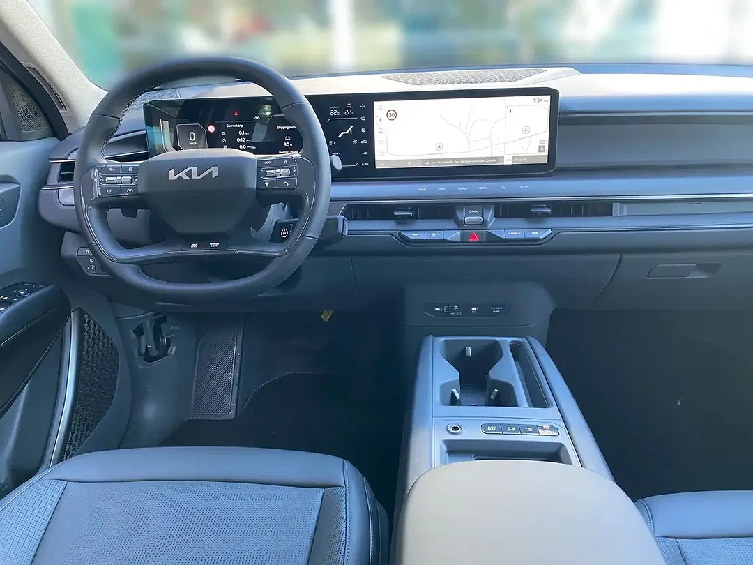 Kia EV9 - Thumbnail 10