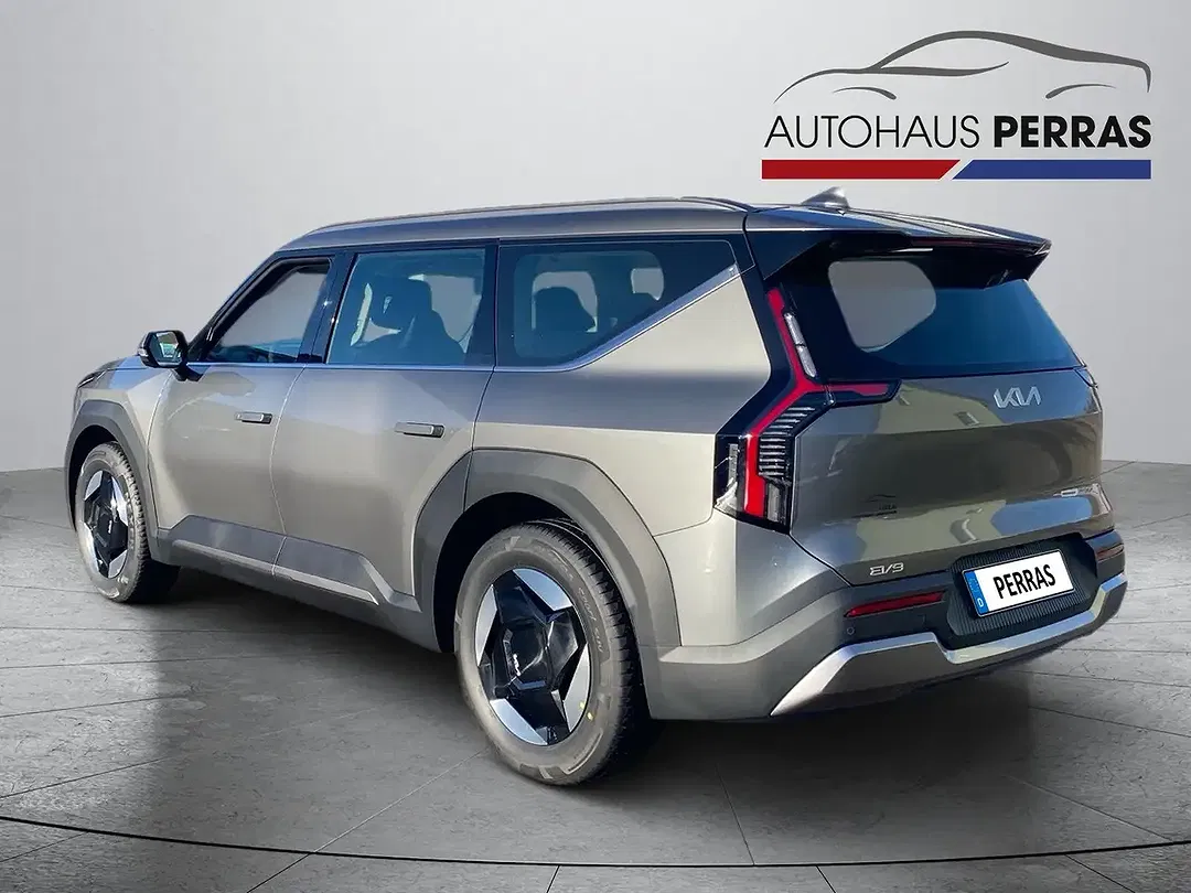 Kia EV9 - Thumbnail 4