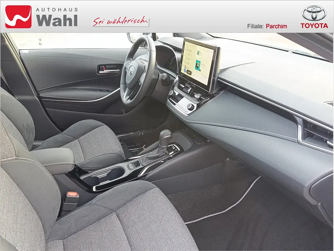 Toyota Corolla - Thumbnail 7