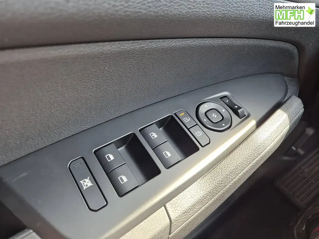 Kia Sportage - Thumbnail 10
