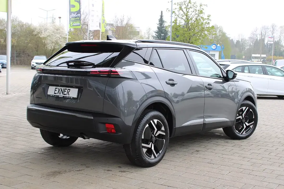 Peugeot 2008 - Thumbnail 2