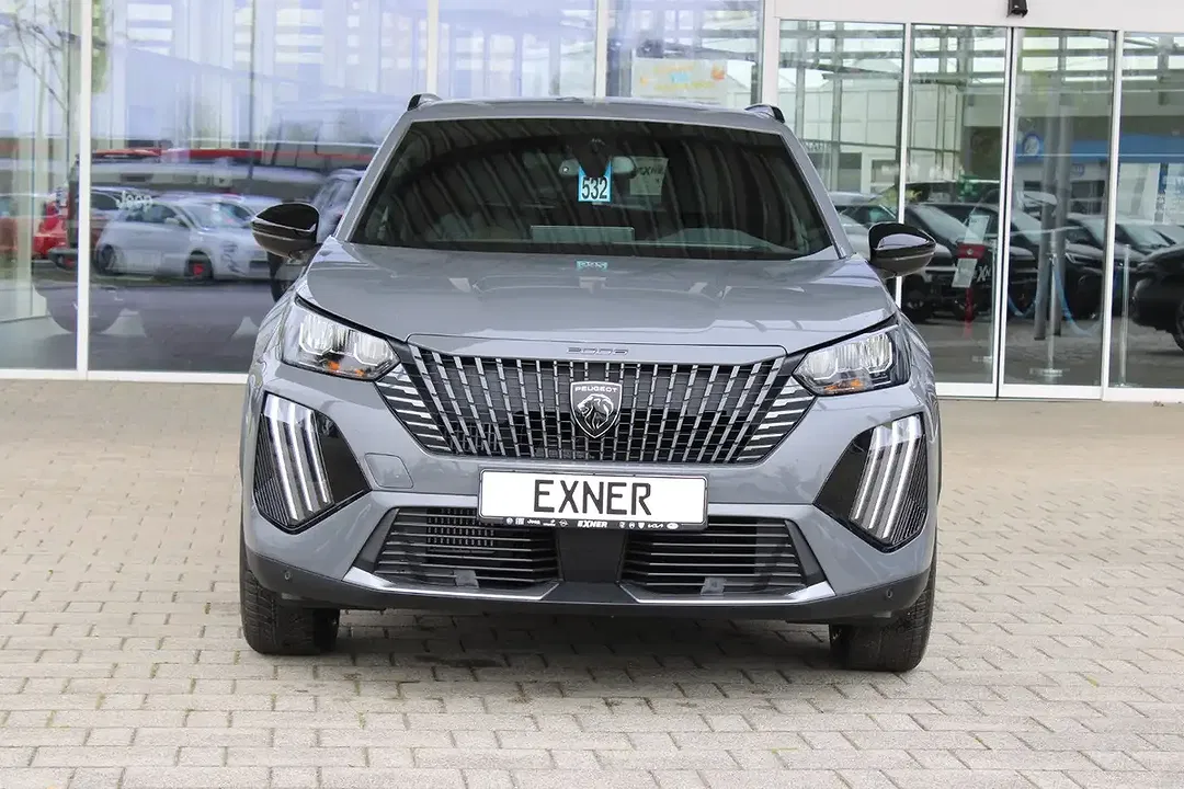 Peugeot 2008 - Thumbnail 3