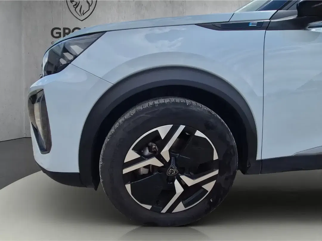Peugeot 2008 - Thumbnail 11