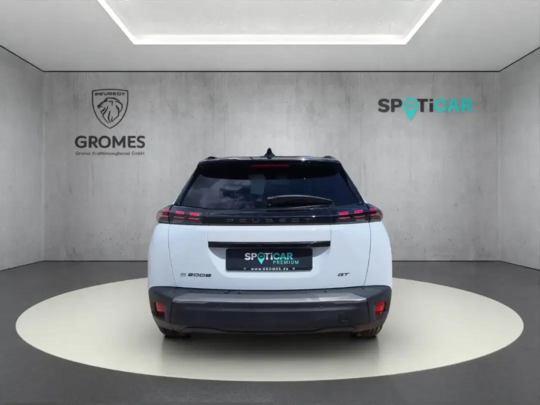 Peugeot 2008 - Thumbnail 4