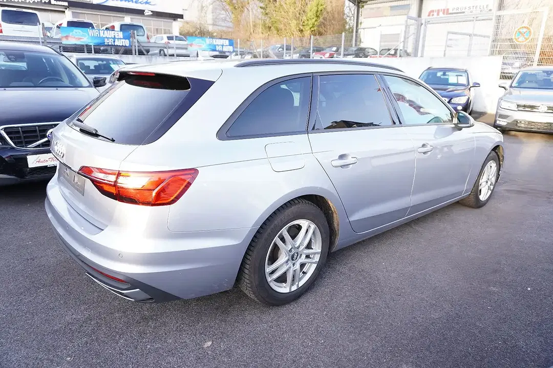 Audi A4 - Thumbnail 8