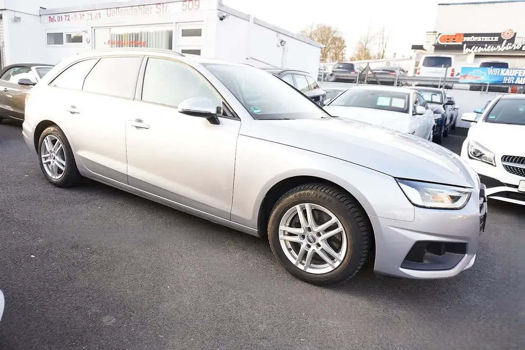 Audi A4 - Thumbnail 9