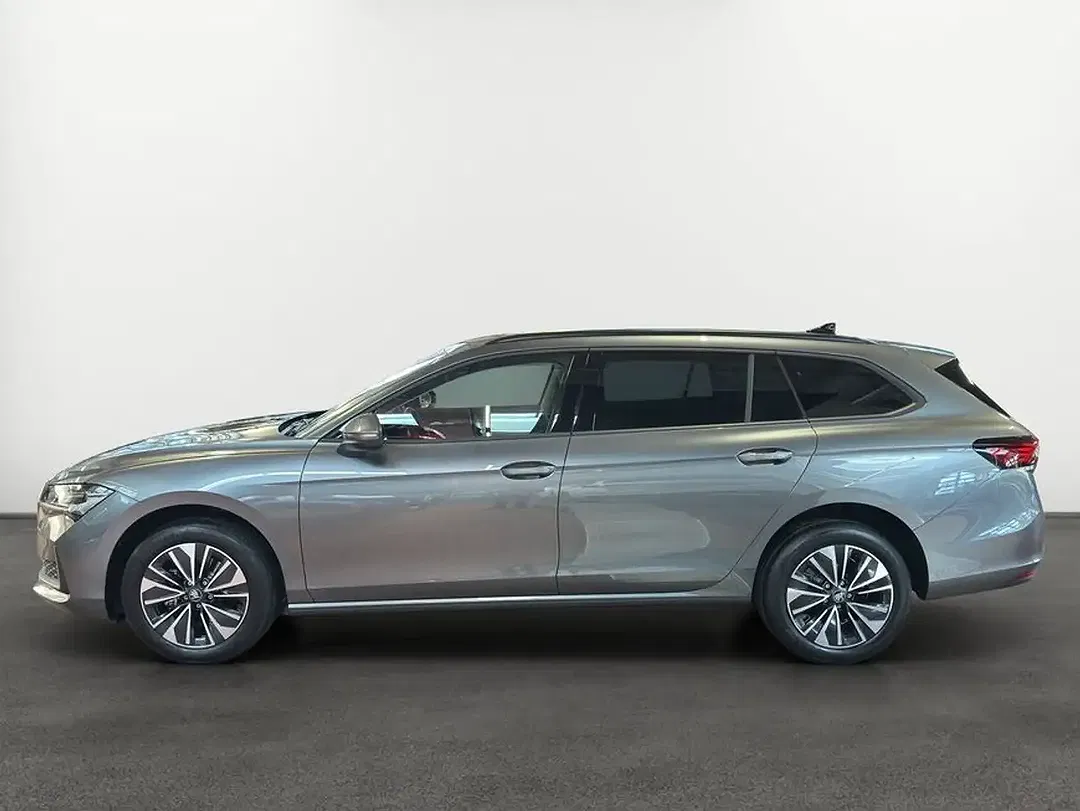 Skoda Superb - Thumbnail 2