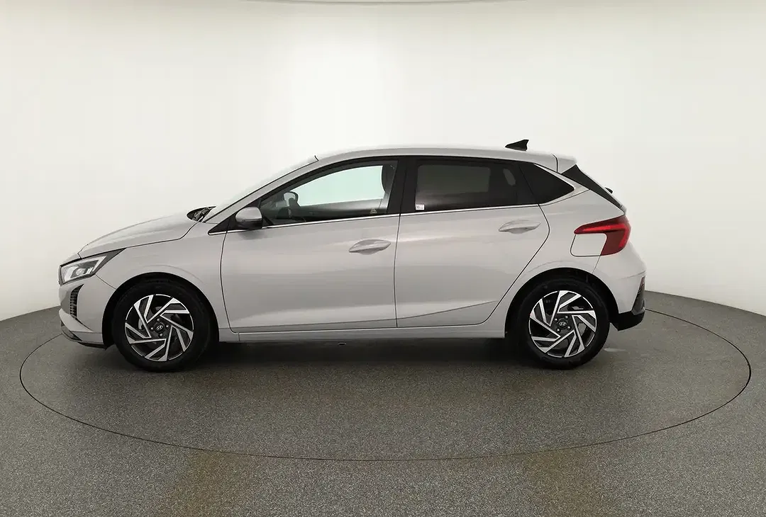 Hyundai i20 - Thumbnail 2
