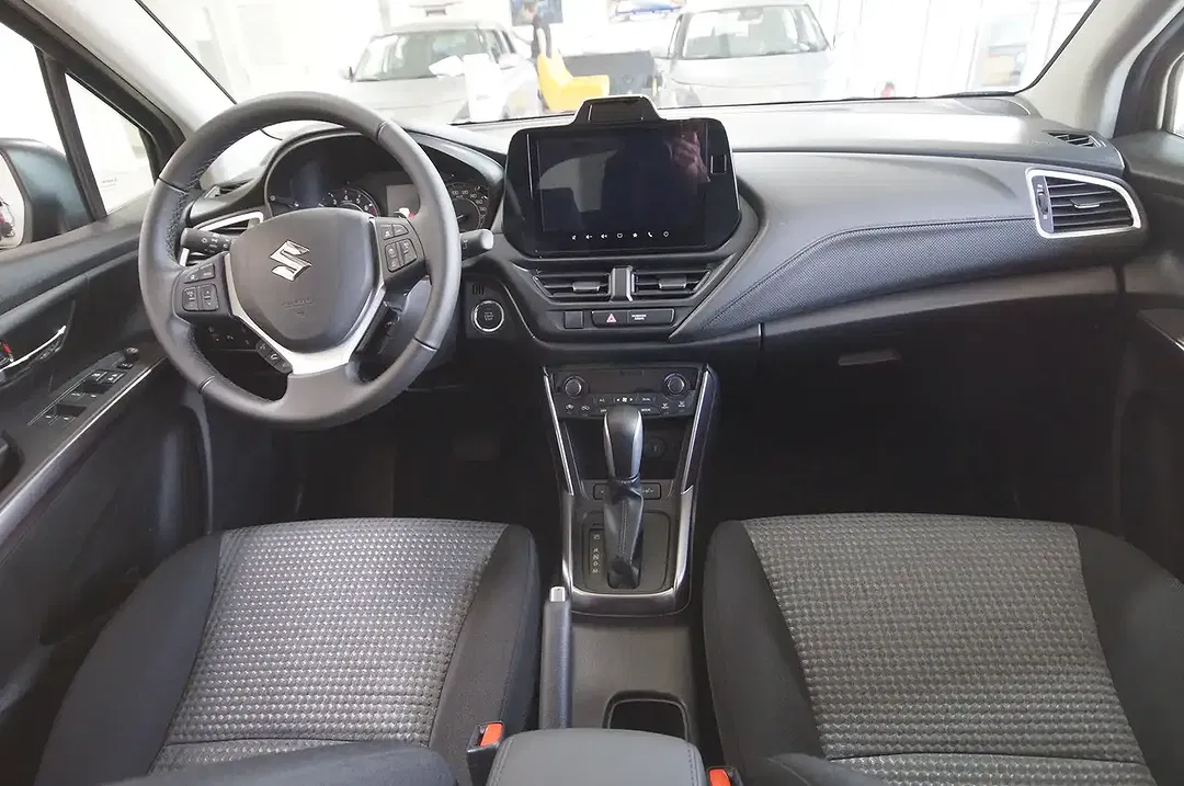 Suzuki S-Cross - Thumbnail 11