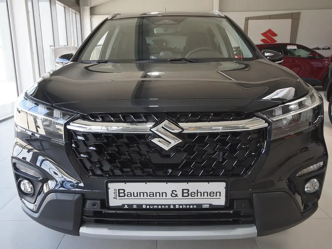 Suzuki S-Cross - Thumbnail 2