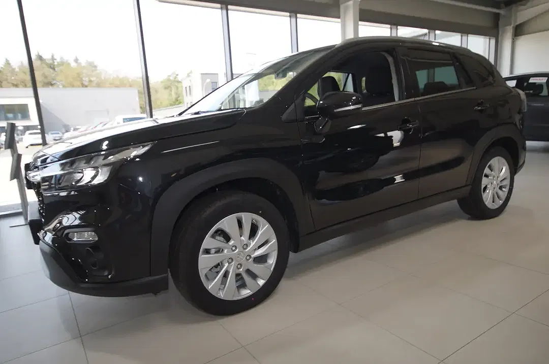 Suzuki S-Cross - Thumbnail 6